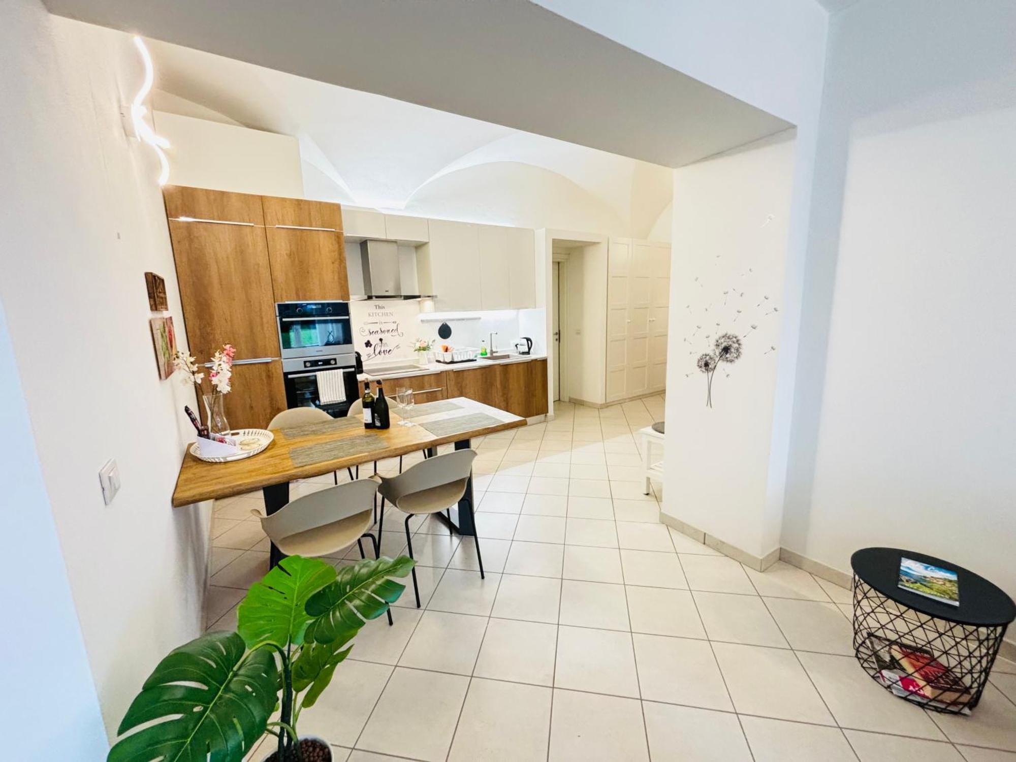 Lago Villa Zen - Apartment With Jacuzzi, Panoramic Views Ленно Екстер'єр фото